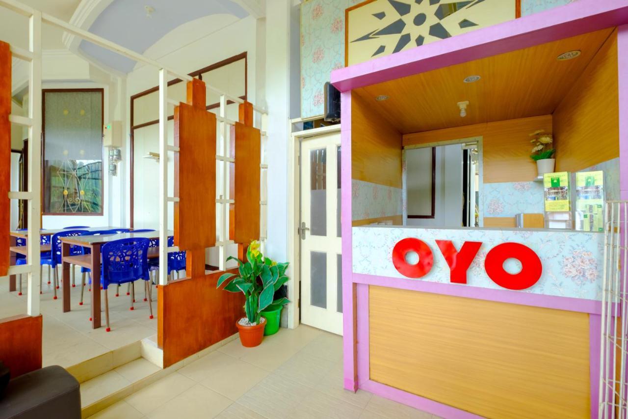 Oyo 3088 Green Valley House Senggigi Eksteriør bilde