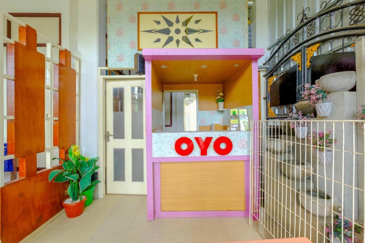 Oyo 3088 Green Valley House Senggigi Eksteriør bilde