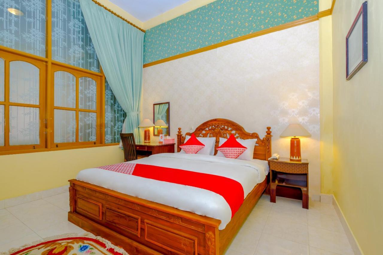 Oyo 3088 Green Valley House Senggigi Eksteriør bilde