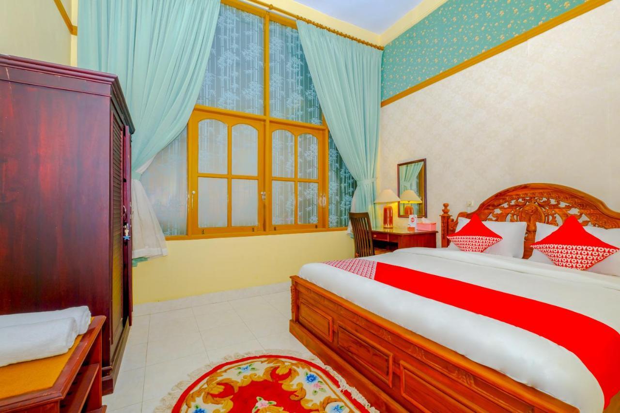 Oyo 3088 Green Valley House Senggigi Eksteriør bilde